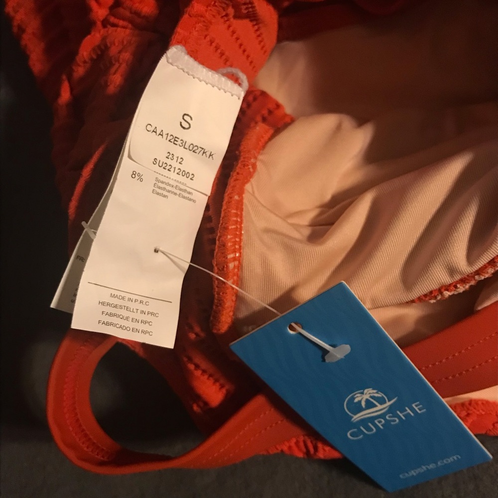 Cupshe Red Ribbed One Piece Swimsuit - Picture 6 of 7